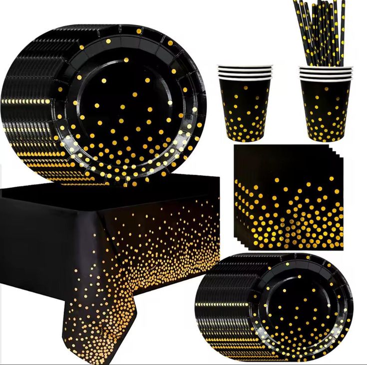 Large Golden Polka Dots Printed Paper Plates For Party Decoration and Celebration