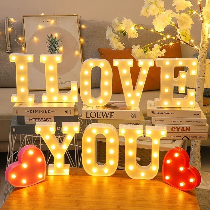 LOVE LED Marquee Lights LED Plastic Light Up Sign For Valentine Anniversary Night Light Wedding Birthday Party Decoration