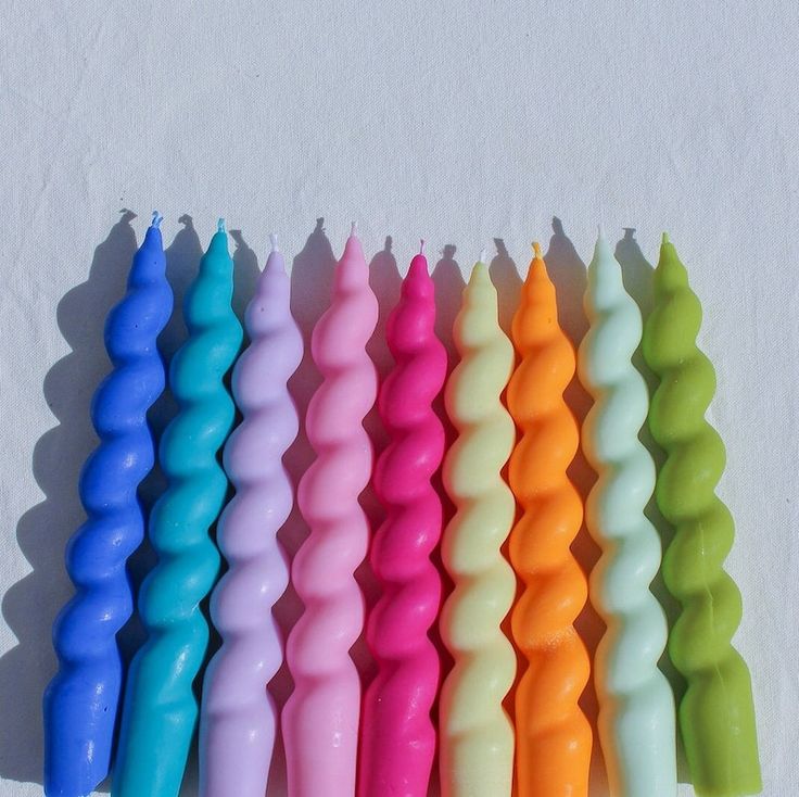 6Pcs/Set Birthday Candles Cake Candle Twisted Spiral Candle Multi Color Candy Theme